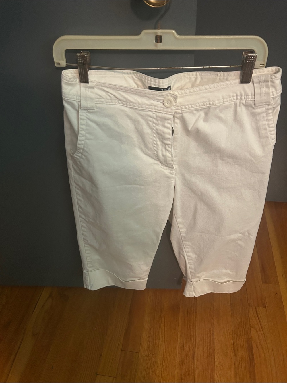 a.n.a White Cropped Ankle Pants